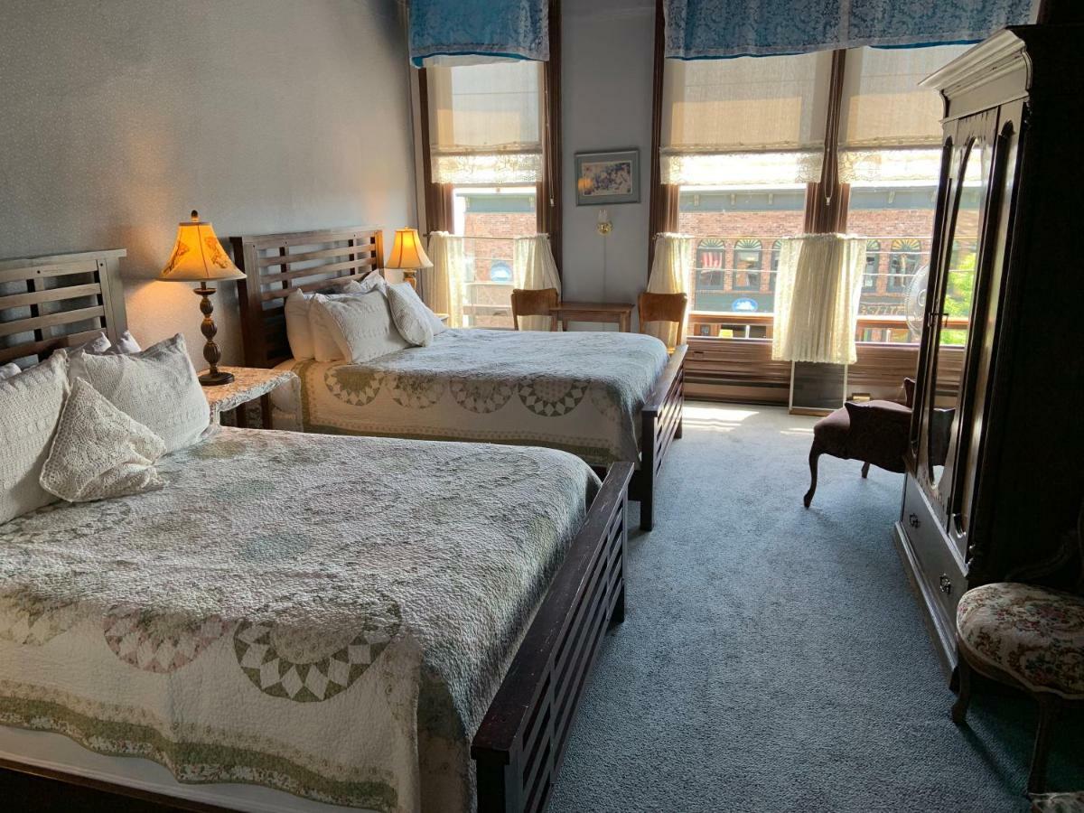 The Palace Locanda Port Townsend